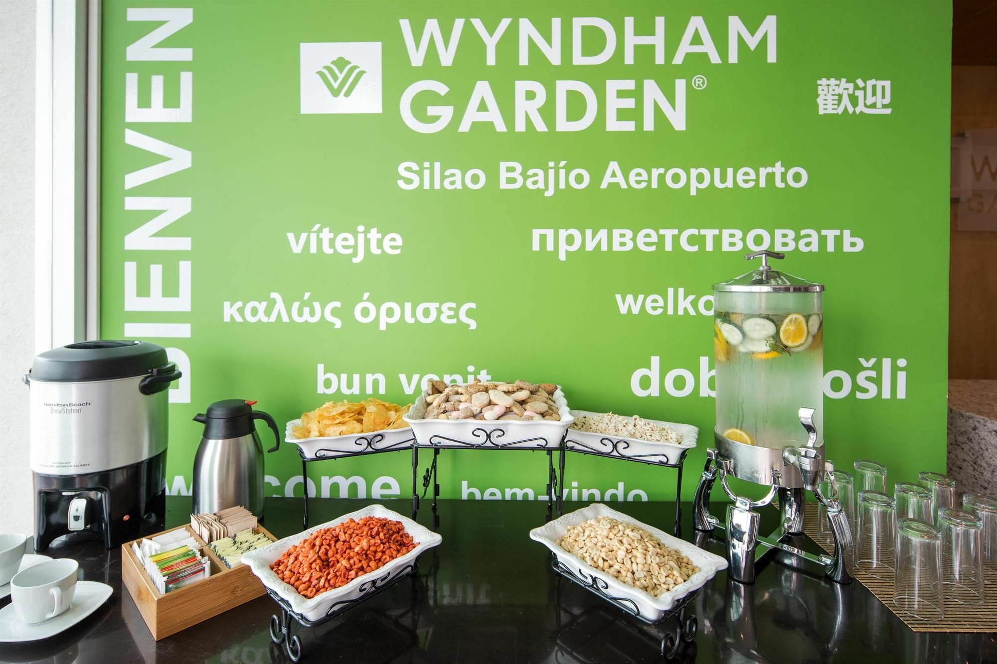 Hotel Wyndham Garden Silao Bajio Aeropuerto Zewnętrze zdjęcie